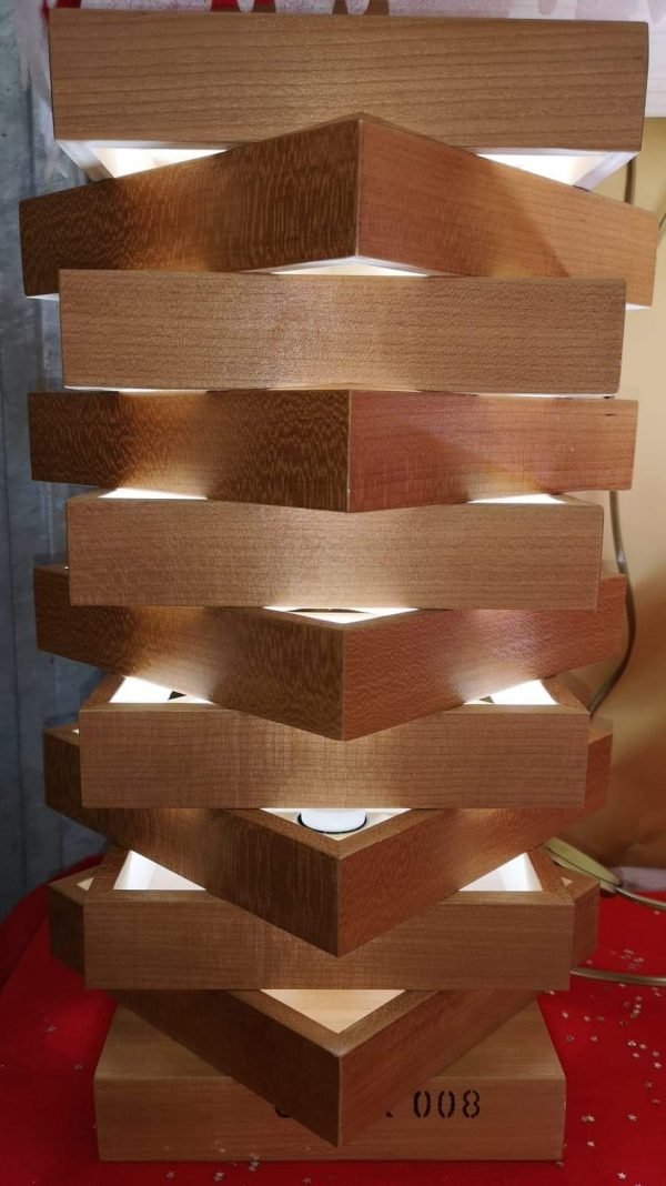 Lampe de salon en cerisier